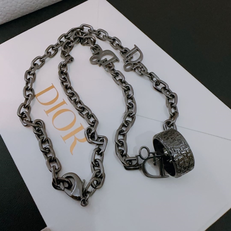 chr1st1an D10r necklaces